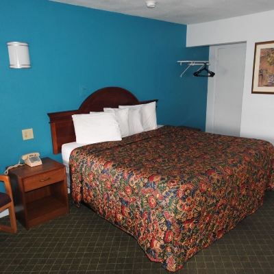 Standard King Room-Non-Smoking Mayo Inn Promo Code