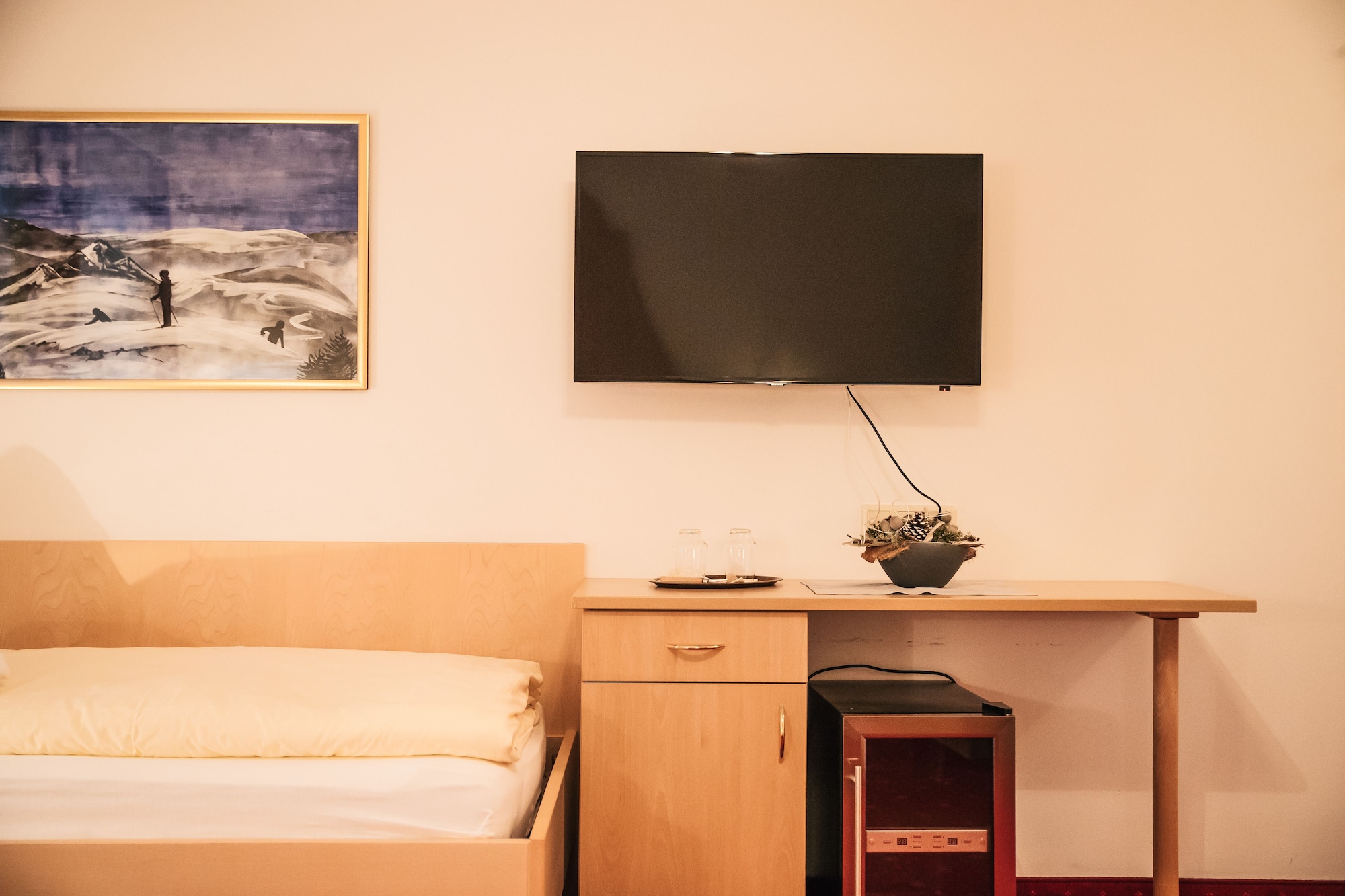 宽敞三人房-後面向