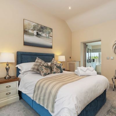 Luxury Suite, 1 King Bed, Mountain View Canaston Oaks Promo Code