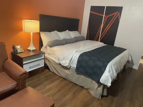 B&J Hotel and Apartments