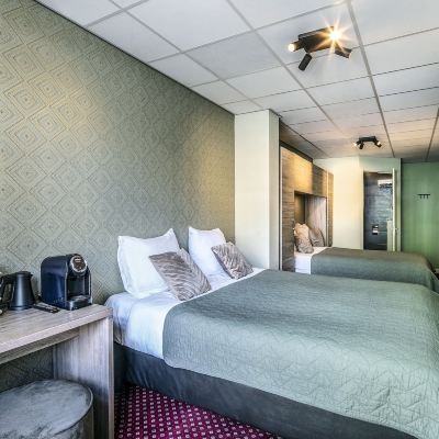 Standard Quadruple Room with Balcony Hotel Atlantis Amsterdam Promo Code