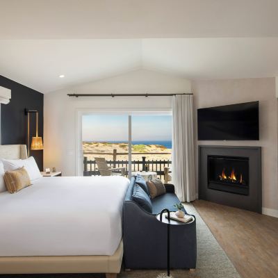 Deluxe King Room-Accessible Sanctuary Beach Resort Promo Code