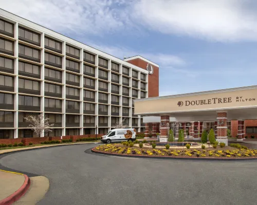 DoubleTree by Hilton Charlottesville Hotels in Rio