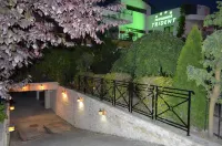 三叉戟旅館 住宿飯店