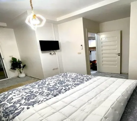 Cozy 1BR Retreat, Steps to Sand