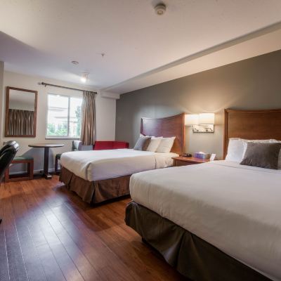 Double Room, 2 Double Beds, Kitchenette Gibsons Garden Hotel Promo Code