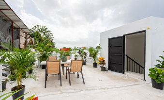 Bamboo House - Housity