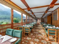 Pahalgam Hotel Riverside Luxury