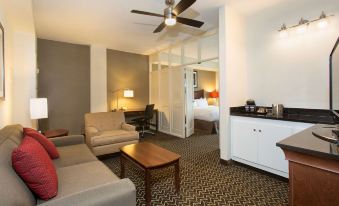 DoubleTree Suites by Hilton Lexington