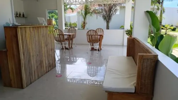 Pineale Villas, Resort and Spa 食事・レストラン