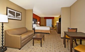 Holiday Inn Express & Suites Springfield - Dayton Area