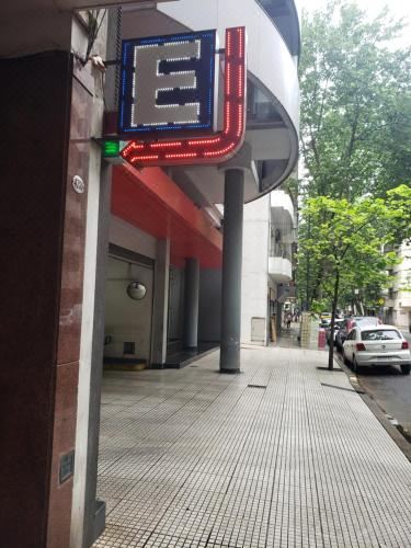 公寓 - 带阳台 - 7楼 #B