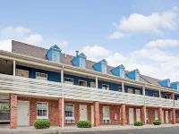 Travelodge by Wyndham Canton/Livonia Area, MI Hotels in Canton