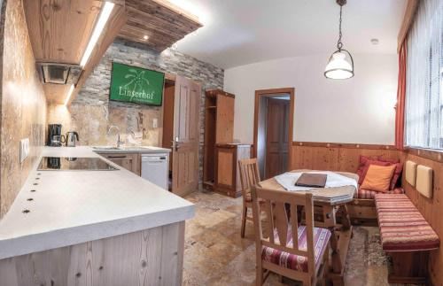 一卧室公寓（带阳台）