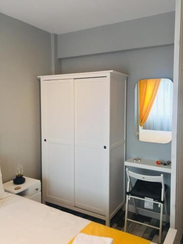 Alektor Studio Apartment