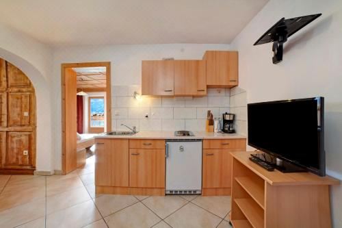 高级一卧室带阳台公寓