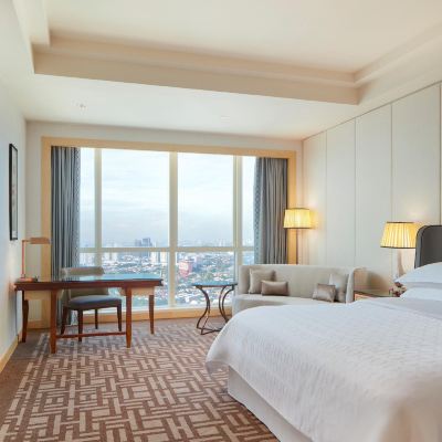 Bilik King Kelab Kupon Sheraton Petaling Jaya Hotel