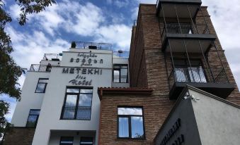 Hotel Metekhi Line