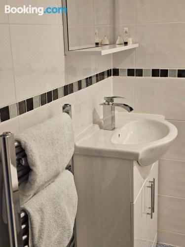 The Gungate Hotel - Cocktails and Wine Bar Twin Room