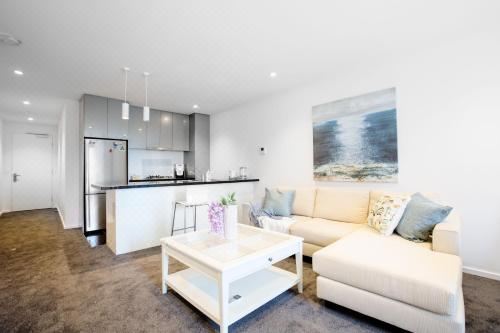 South Bank 2 Bedroom Apartment with 1 Parking One-Bedroom Apartment