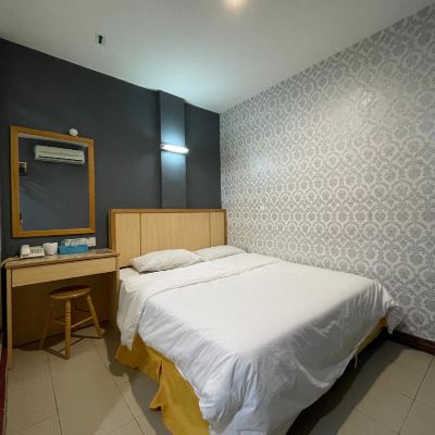 Bilik Queen Standard Kupon Fresh Hotel Falim