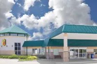 Super 8 by Wyndham Portage la Prairie MB Hotels in 