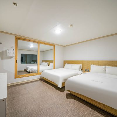 트윈 A (퀸 사이즈 침대 + 퀸 사이즈 침대) Jeonju Junghwasandong El Dorado 쿠폰