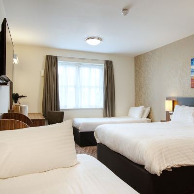 Family Room Highland Gate, Stirling by Marston's Inns Promo Code