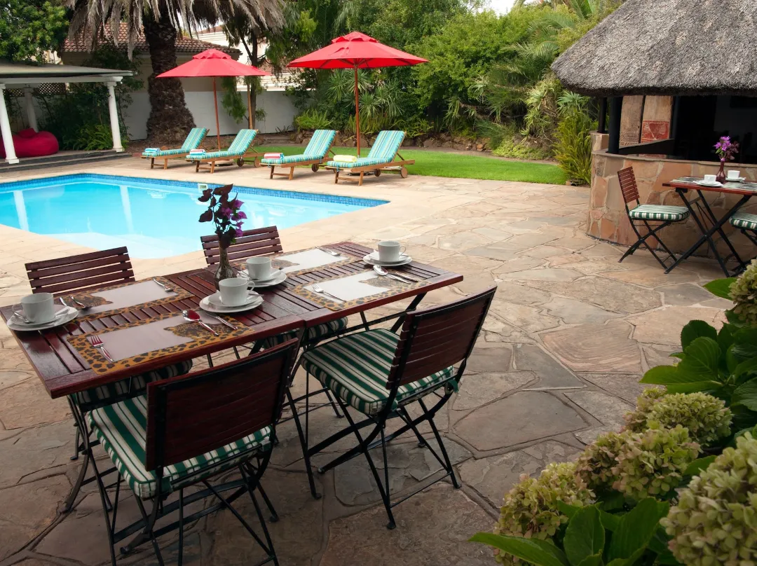 Easy Five Guest House - Somerset West