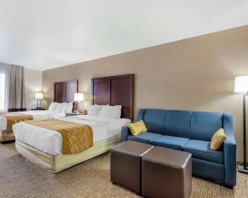 Comfort Inn & Suites Mitchell I-90 Hotels in Mitchell