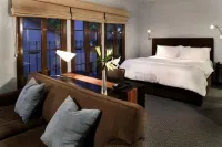 Casa Del Mar Inn