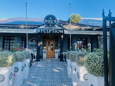 Halfway House Hotel Hotel di 