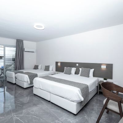 Deluxe Apartment, Balcony, City View (Family) Blazer Residence Promo Code