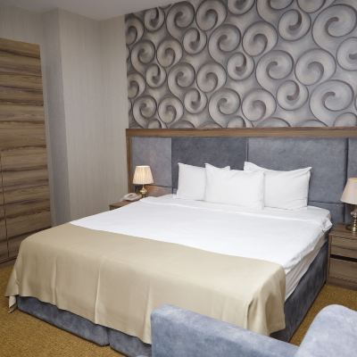 Economy Double or Twin Room Midway Hotel Promo Code