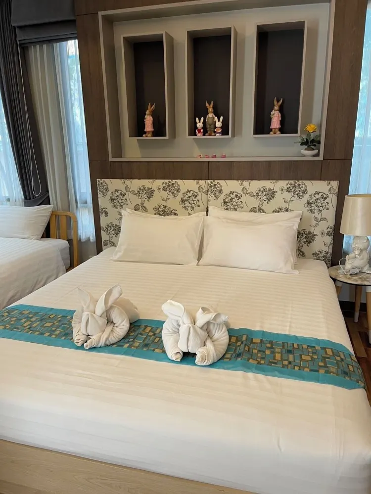 Room, Private Bathroom, Courtyard View