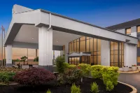 Spark by Hilton Lexington Hamburg Hotels in 