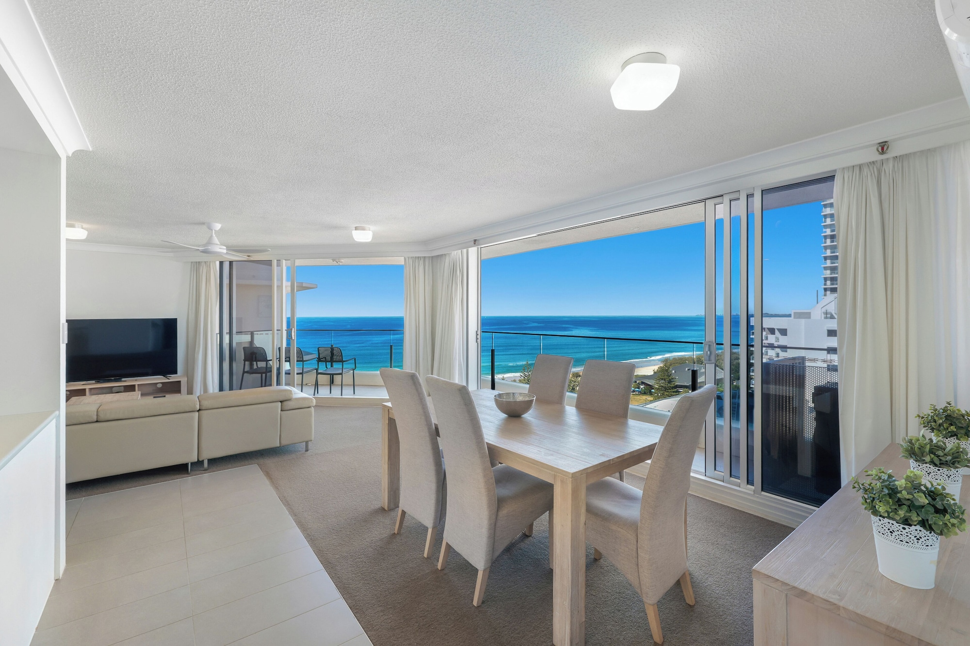 两卧室海景公寓