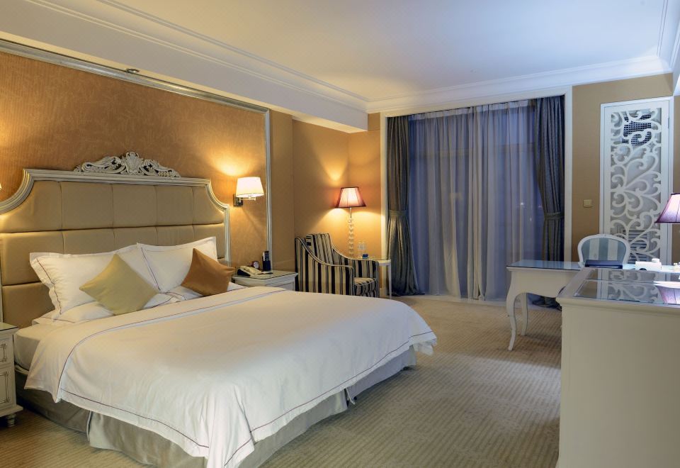 松雅湖景大床房