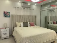 Charming Getaway in the Heart of Baní – Private Jacuzzi Included! Hotels in 
