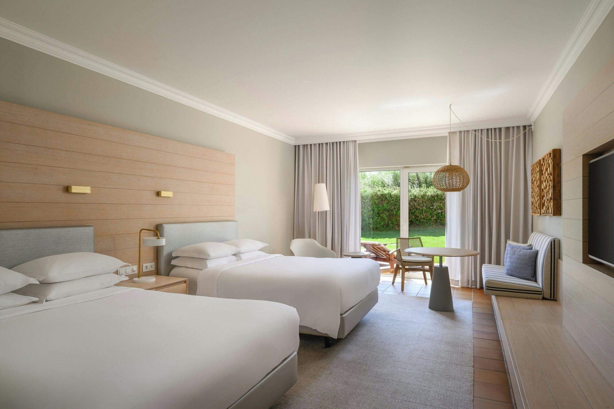 海滨景观两双人床房