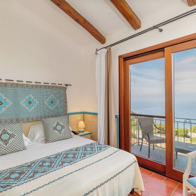Deluxe Double Room Baga Baga Promo Code