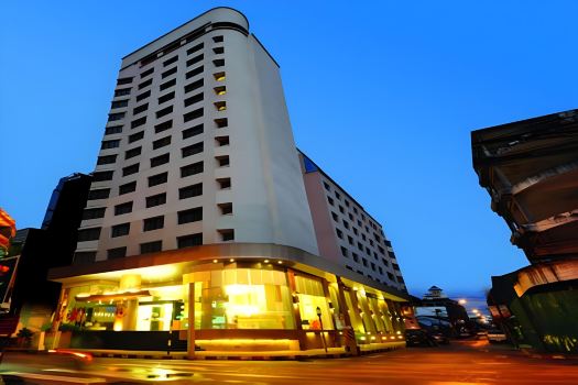 Mayflower Grande Hotel