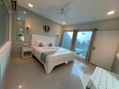 Hotel Solmere Hotels in 