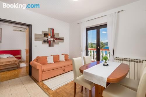 海洋山景1卧公寓（带阳台）