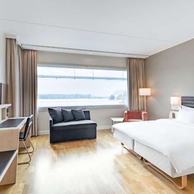 Premium Room Fjord and Runway View
