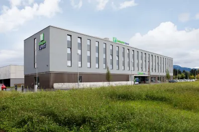 Holiday Inn Express LUSTENAU by IHG Отели в г. 