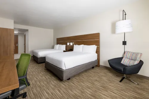 Holiday Inn Express & Suites OAKHURST-YOSEMITE PARK AREA by IHG