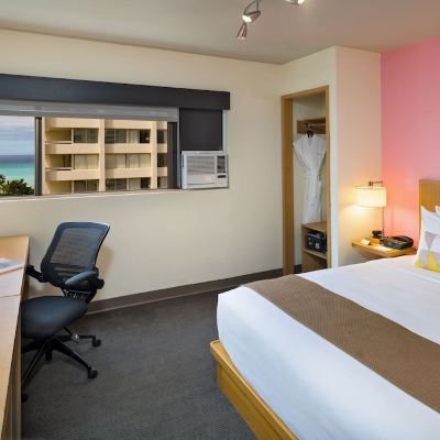 Deluxe Queen Room with Ocean View Vive Hotel Waikiki Promo Code