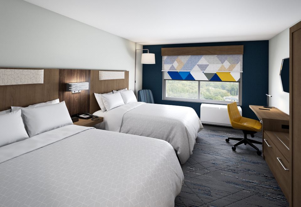 Holiday Inn Express & Suites Hawaiian Gardens