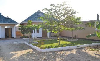 Bagamoyo Gold Accommodation - Housity